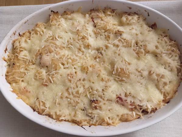 Kartoffelauflauf mit Leberkäse und Sauerkraut