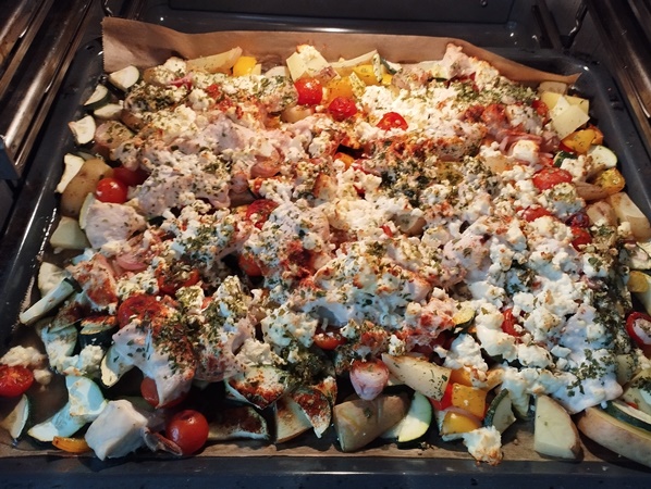 Ofengemüse mit Hähnchen vom Blech